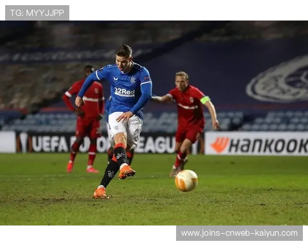 流浪者抓住右路空档连续渗透，撕开对手防线的秘密武器